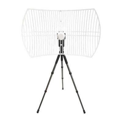 Externe draadloze directionele antenne met servosysteem voor realtime tracking met behulp van MAVLink-protocol en borstelloze servomotor